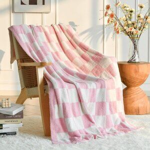 Checkered Throw Blanket for Couch, Pink Checkerboard Blankets with Soft Fluffy M